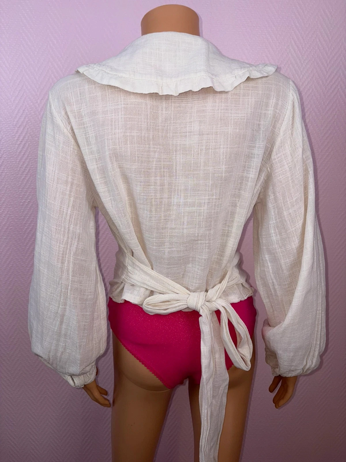 Clean women's shirt rarely worn – photo 4